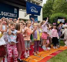 Powiększ zdjęcie FESTYN EKOLOGICZNEJ RODZINY Z ENEĄ
